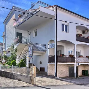 hotellátogatás